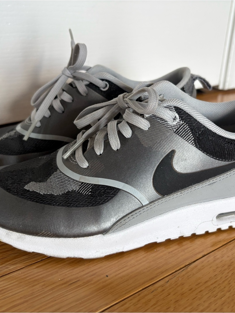 Nike Air Max Thea Gray Black Women’s Sneakers Size 6.5